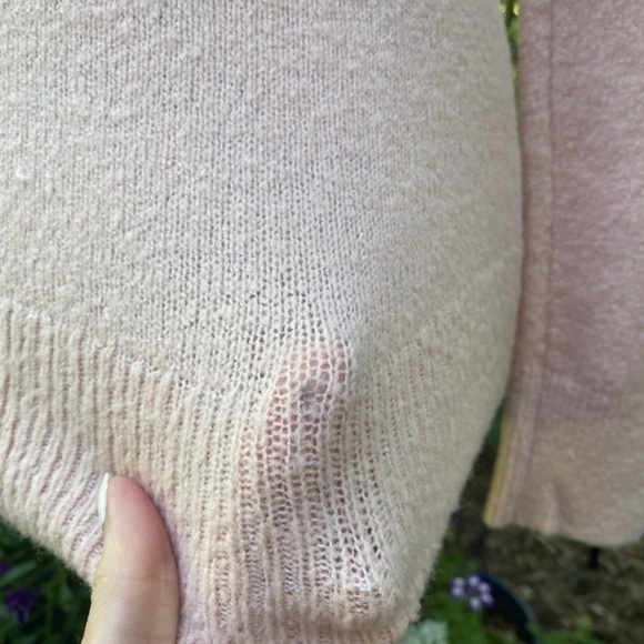 Rachel Parcell Lightweight Blush Sweater with pearl accents - Picture 9 of 12